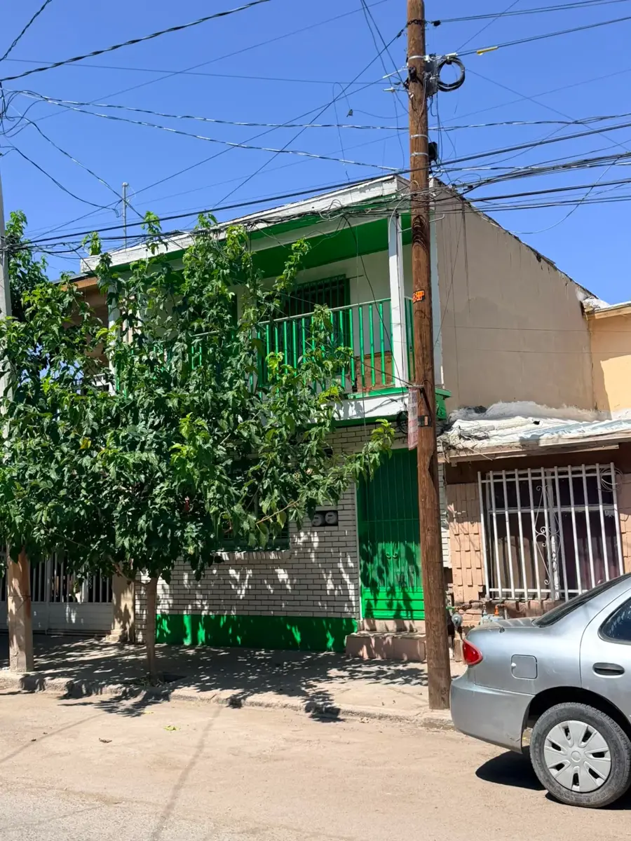 Casa en venta en Partido Romero, Juárez — foto 1 de 44