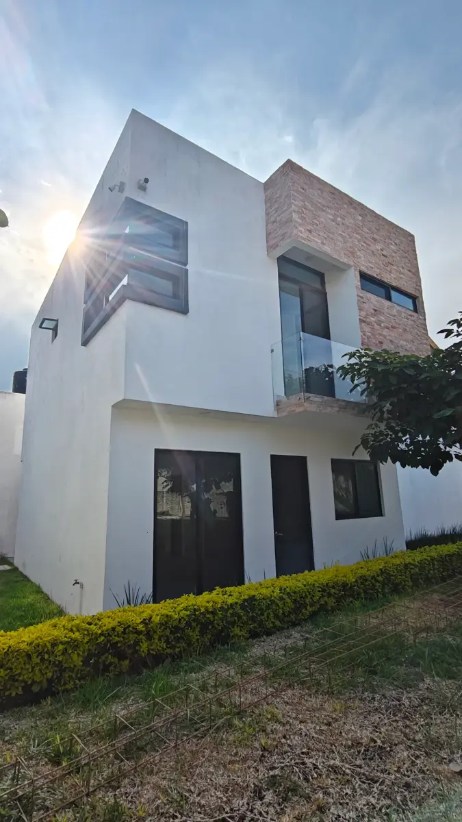 Casa en venta en Tres de Mayo, Emiliano Zapata — foto 1 de 23