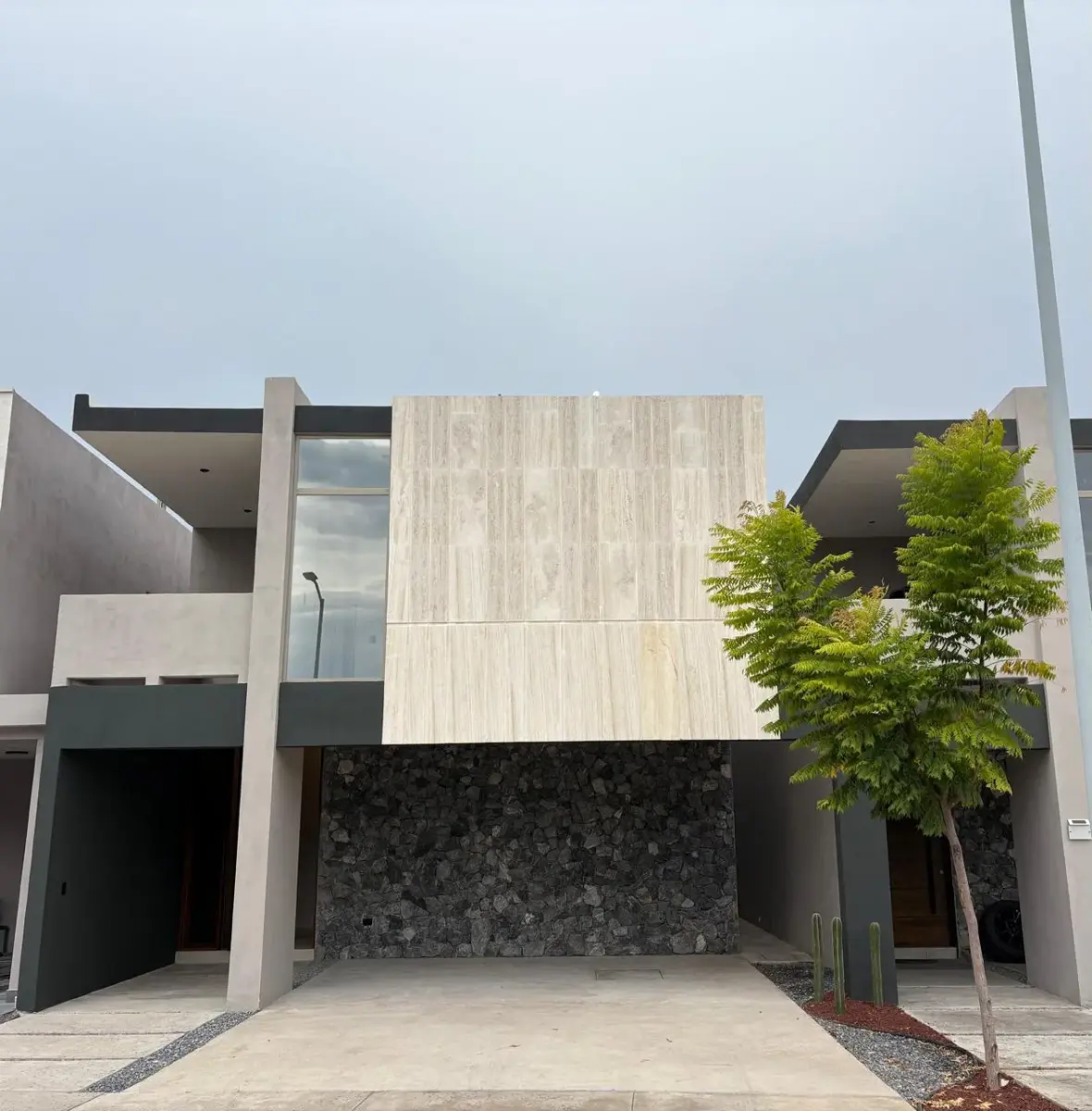 Casa en venta en Hacienda San Jerónimo, Saltillo — foto 1 de 36