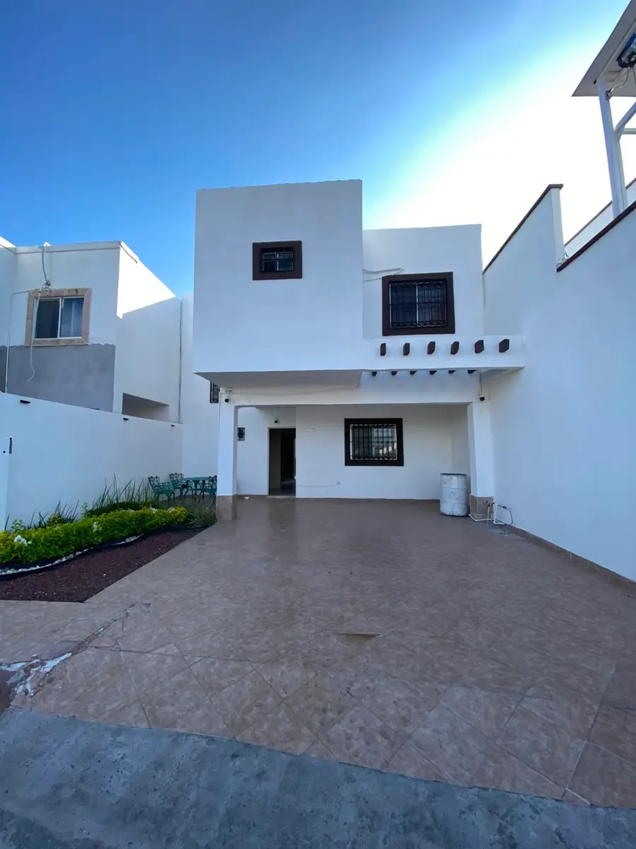 CASA EN VENTA EN VILLAS DE LAS PERLAS, TORREÓN, COAHUILA CASA EN VENTA EN VILLAS DE LAS PERLAS, TORREÓN, COAHUILA