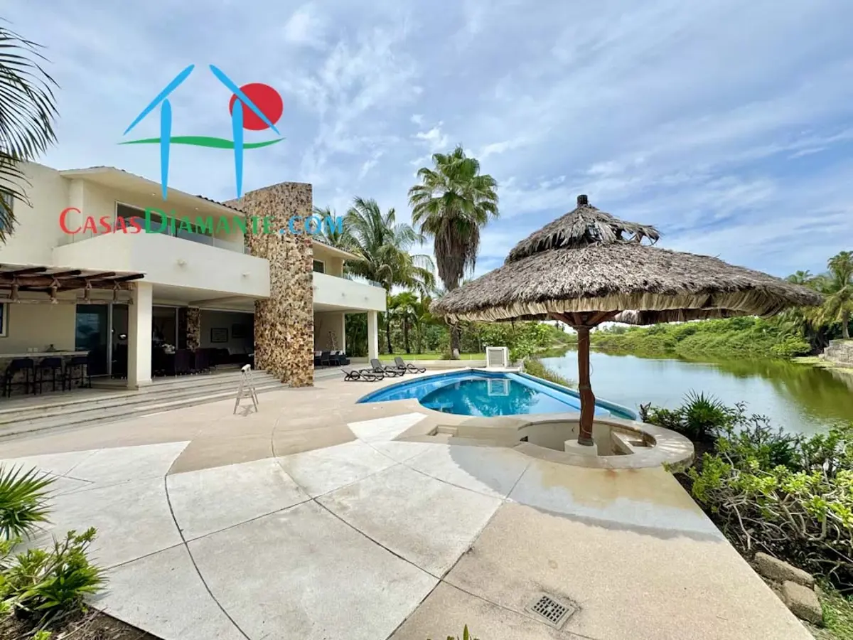 Casa en venta en Club de Golf Tres Vidas, Acapulco de Juárez — foto 1 de 82