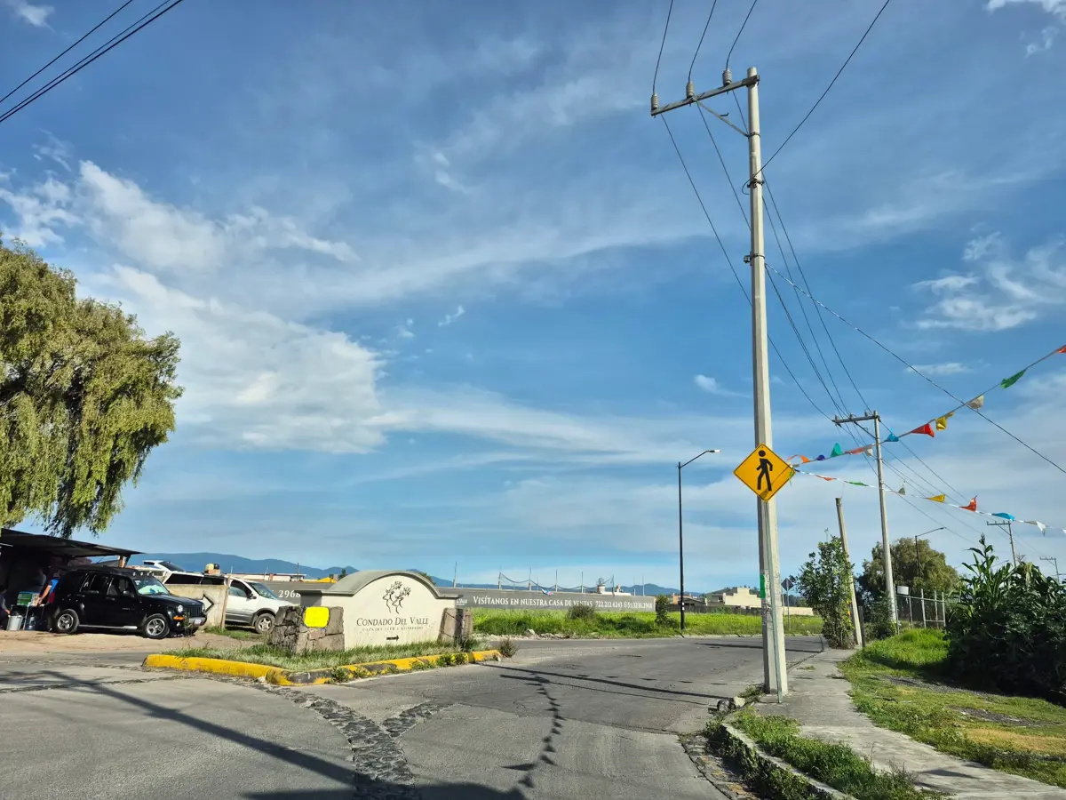 Terreno en venta en San Miguel Totocuitlapilco, Metepec — foto 1 de 3