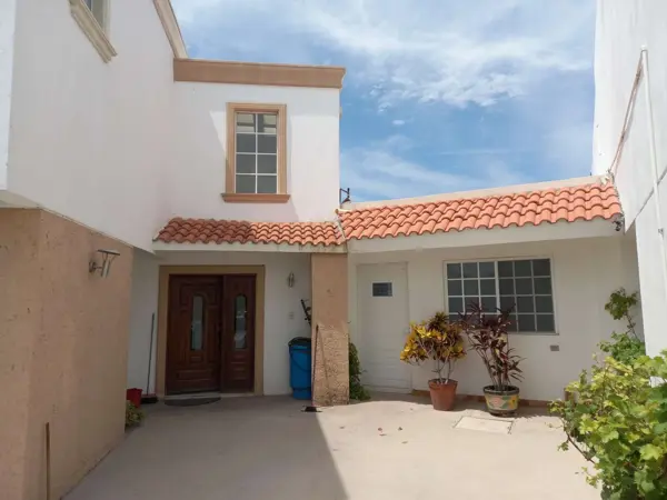 Casa en venta en Residencial Senderos, Torreón — foto 2 de 56