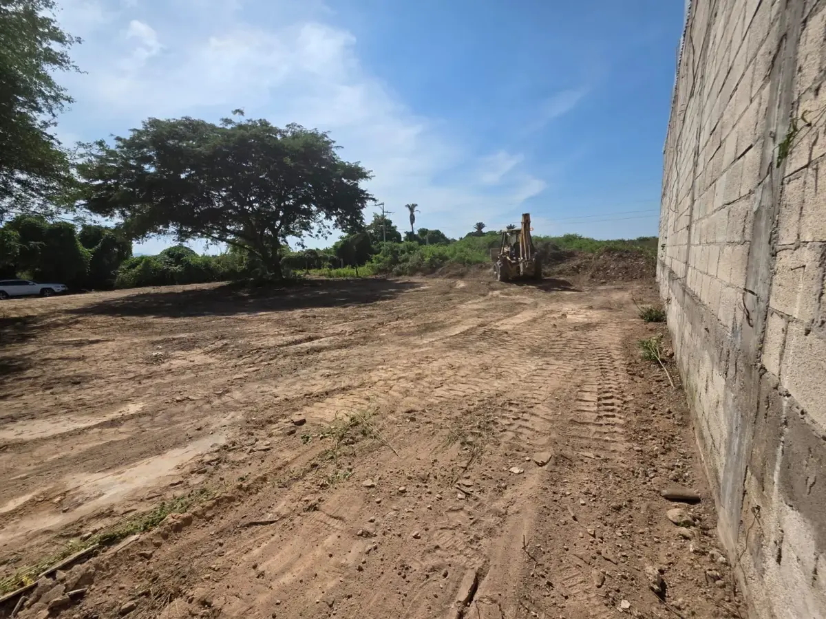 Terreno en venta en Villas Universidad, Puerto Vallarta — foto 1 de 6