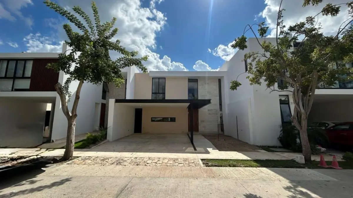 Casa en venta en Temozon Norte, Mérida — foto 1 de 16