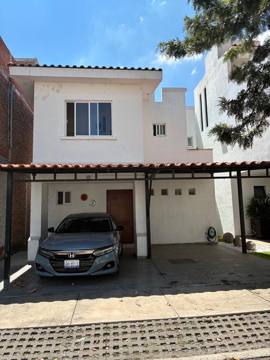 Casa en renta en Residencial Cibeles, Irapuato — foto 1 de 10