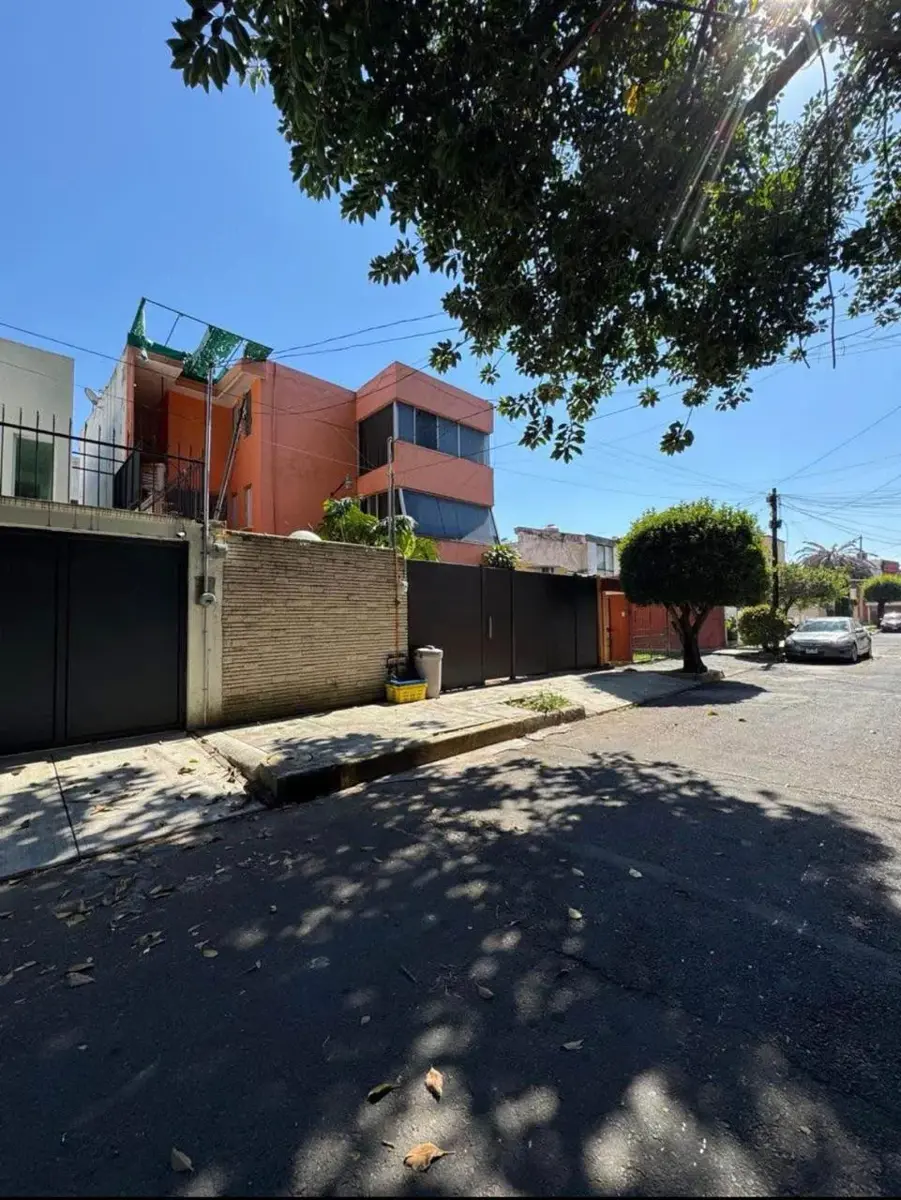 Casa en renta en Prado Coapa 1A Sección, Tlalpan — foto 1 de 4