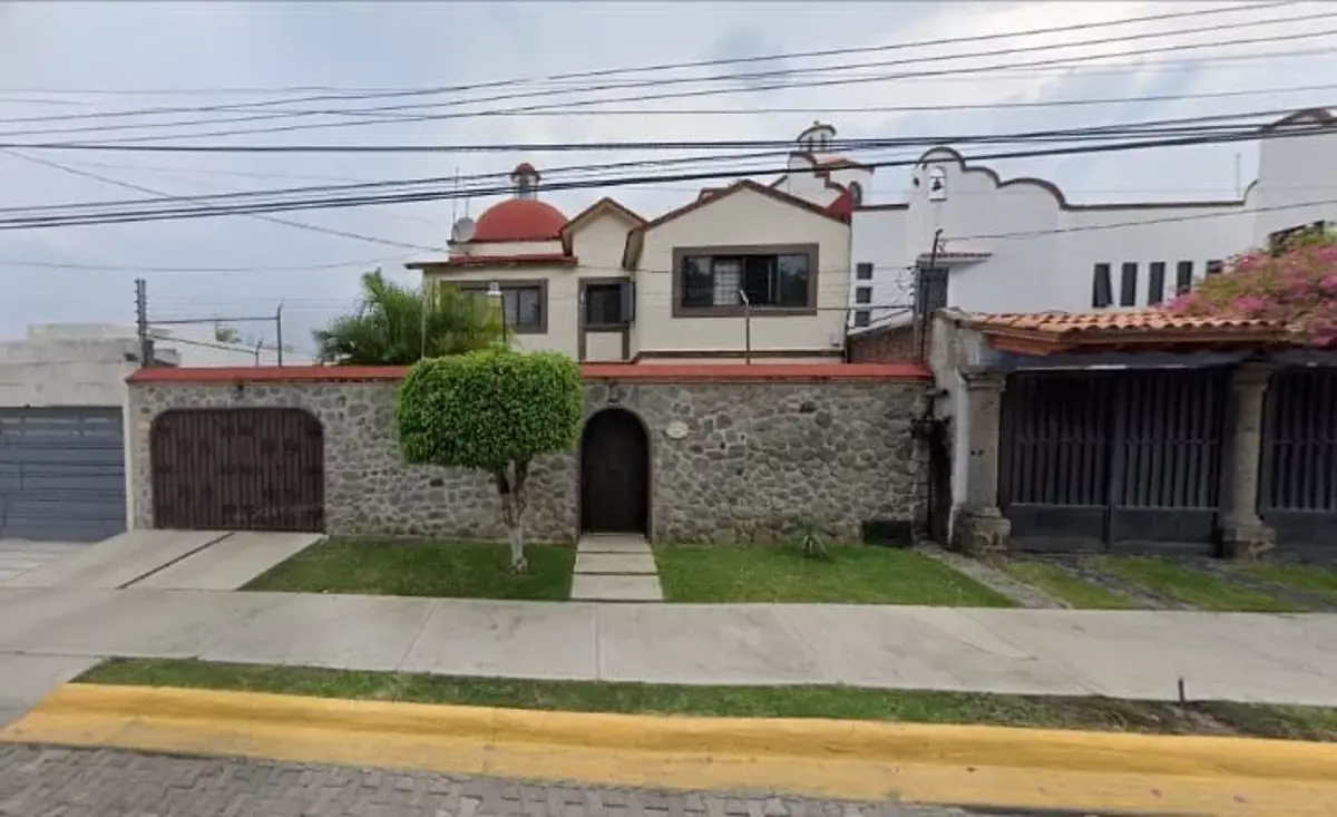 Casa en venta en Vista Hermosa, Cuernavaca — foto 1 de 11