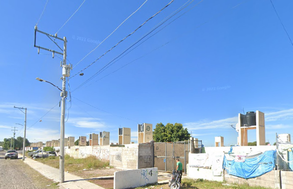 HERMOSA CASA EN AV IGNACIO REYES RAYON FUNDADORES SAN JUAN DEL RIO QRO MAM 11