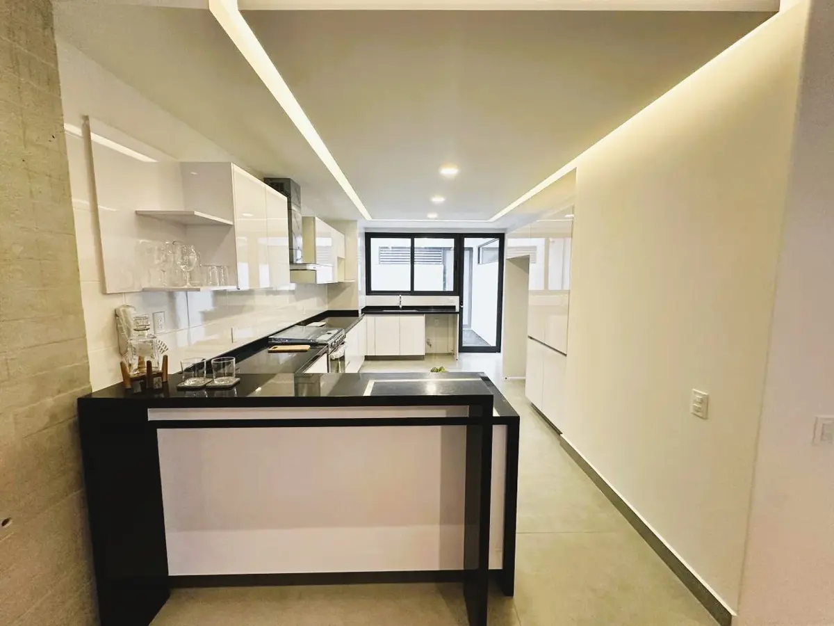 Vista 2 de Residencia Boutique Frente al Parque de la Bola | 190 m², 1 Balcón y 2 Terrazas y 3 Estacionamientos