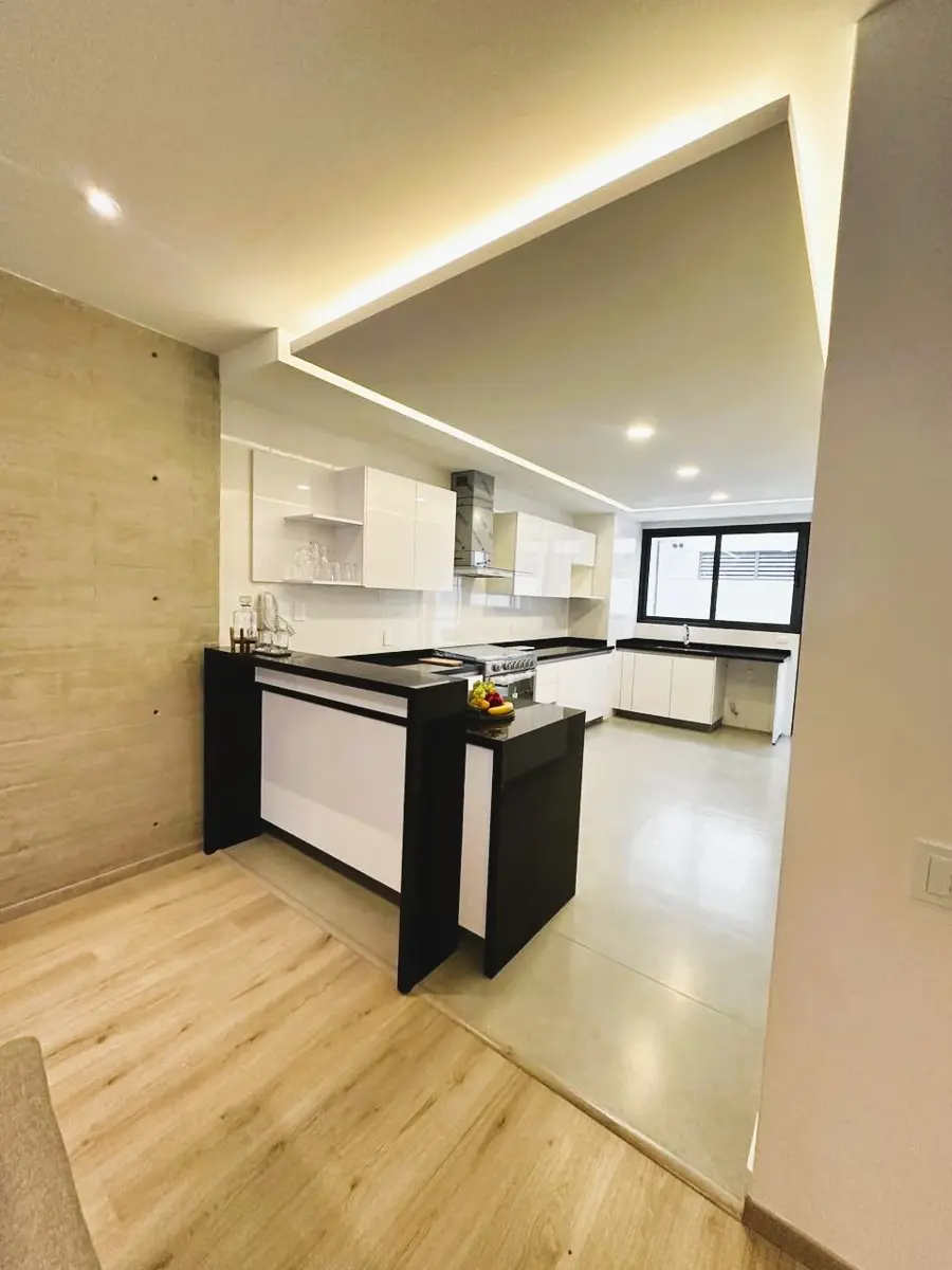 Vista principal de Residencia Boutique Frente al Parque de la Bola | 190 m², 1 Balcón y 2 Terrazas y 3 Estacionamientos