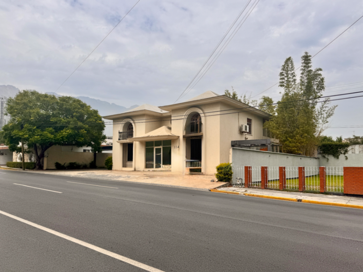 Oficina en renta en Zona Santa Engracia, San Pedro Garza García — foto 1 de 21
