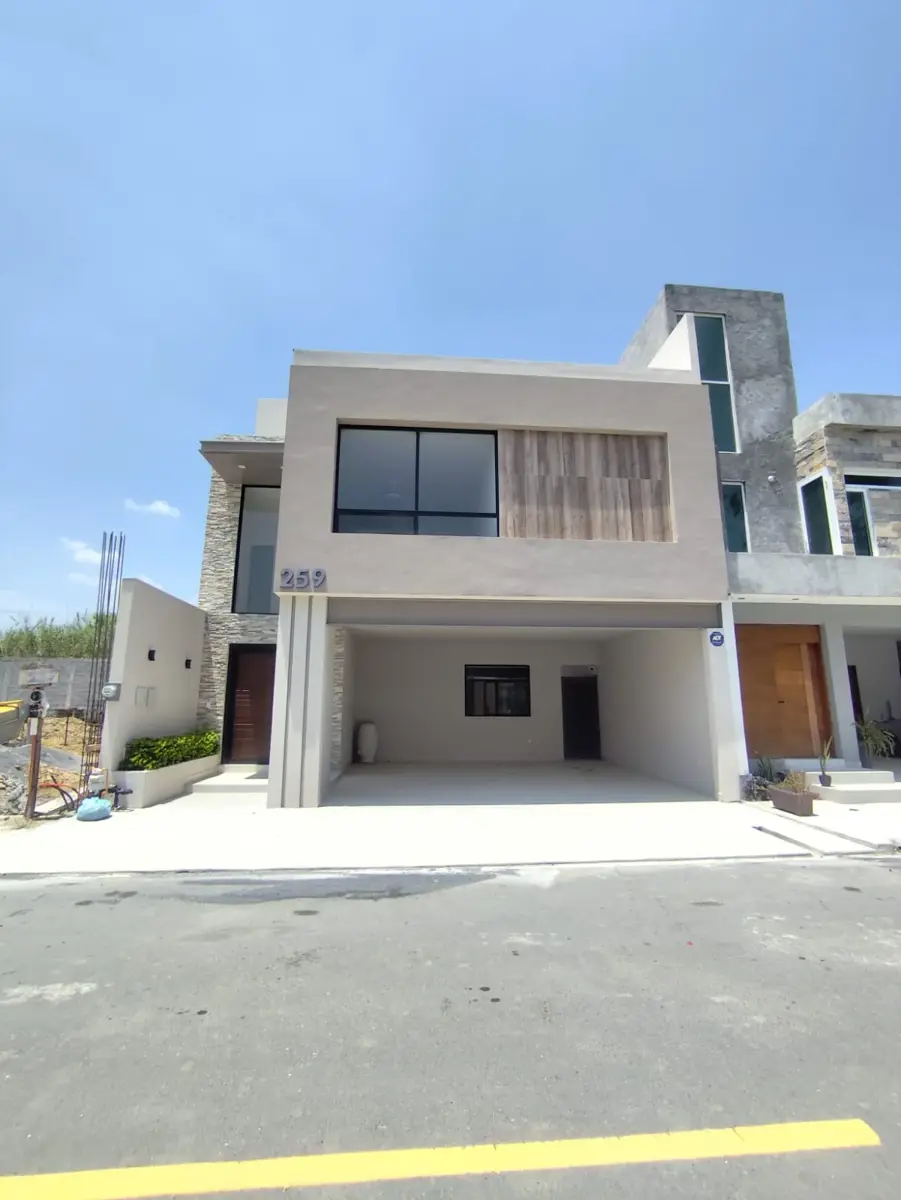 Casa en venta en Los Cristales, Monterrey — foto 1 de 39