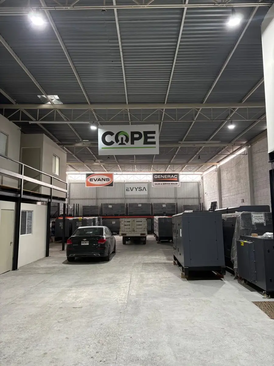 Bodega en venta en Burocratas del Estado, Monterrey — foto 1 de 3