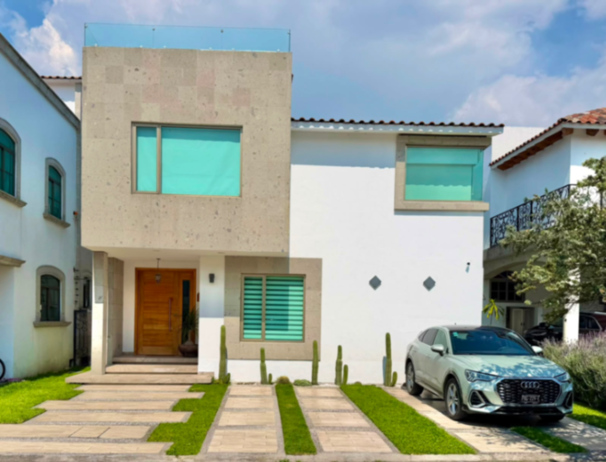 Casa en venta en Condado del Valle, Metepec — foto 1 de 22