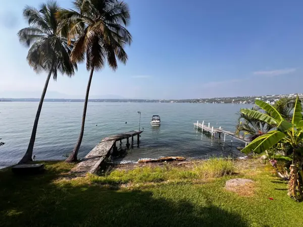 Casa en venta en Tequesquitengo, Jojutla — foto 2 de 35