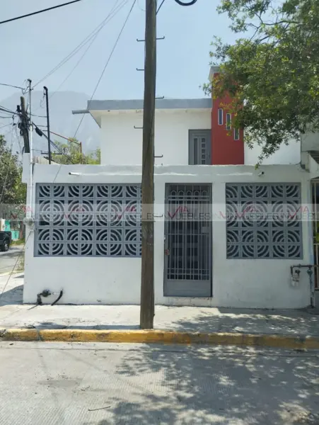 Casa en renta en Mártires de Cananea, Santa Catarina — foto 2 de 17