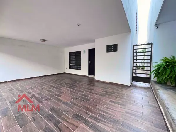 Casa en venta en Dominio Cumbres, García — foto 2 de 28