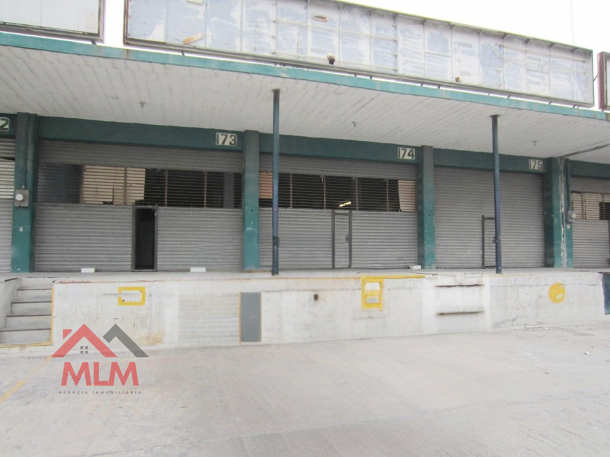 Bodega en renta en Mercado de Abastos Poniente, Santa Catarina — foto 1 de 10