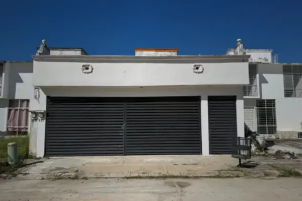 CASA DE ENTREGA INMEDIATA EN CERRADA DEL TOMATE, LA HUERTA CENTRO, TABASCO
