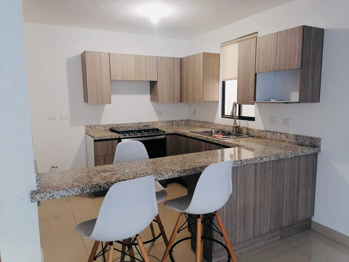 Casa en Renta en Almería, Apodaca, Nuevo León