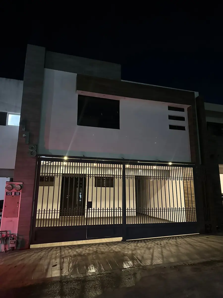 Casa en renta en Valle la Rioja, Apodaca — foto 1 de 23