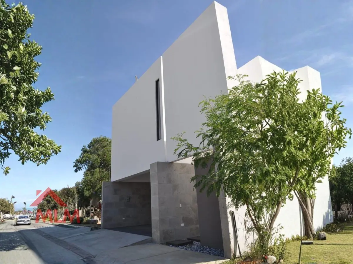 Casa en venta en Amorada Privada Residencial, Santiago — foto 1 de 24