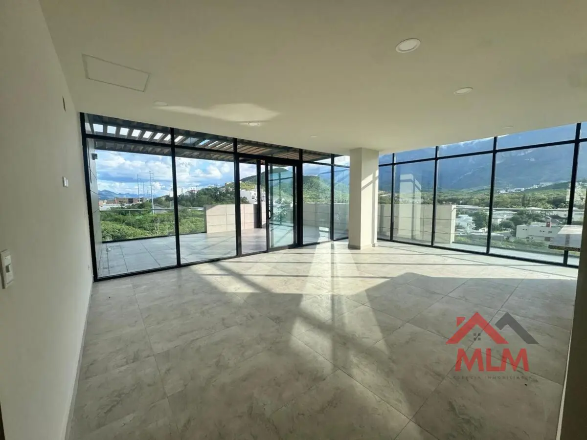 Departamento en venta en La Rioja Privada Residencial, Monterrey — foto 1 de 18