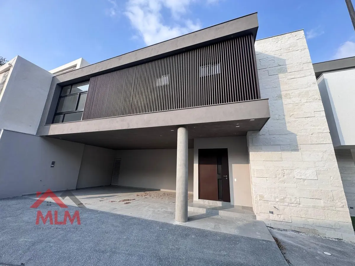 Casa en venta en Altares Residencial, Santiago — foto 1 de 27