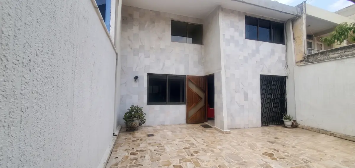 Casa en venta en Bosques de Aragon, Nezahualcóyotl — foto 1 de 9