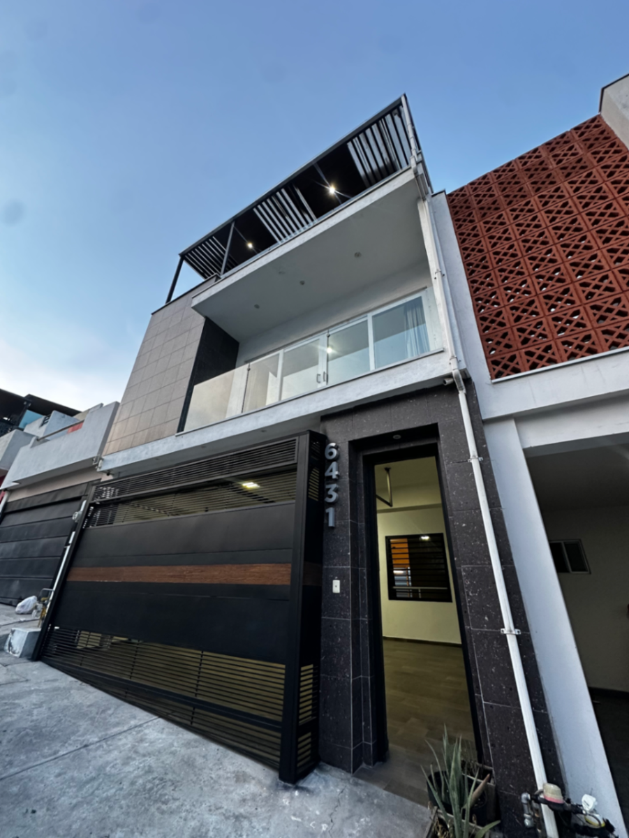 Casa en venta en Balcones de las Mitras, Monterrey — foto 1 de 14