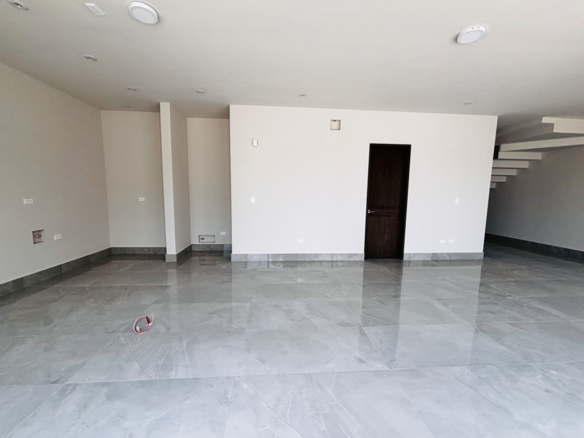 Casa en Venta en Los Nogales, Santiago, Nuevo León