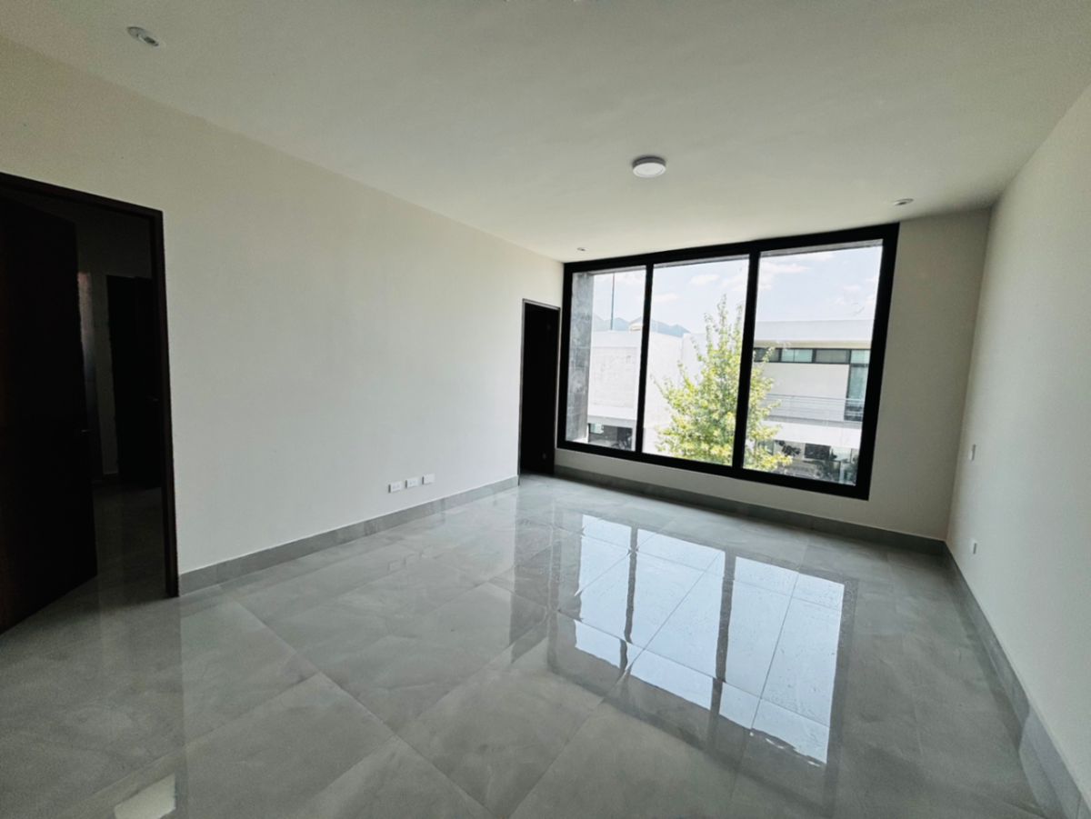 Casa en Venta en Los Nogales, Santiago, Nuevo León
