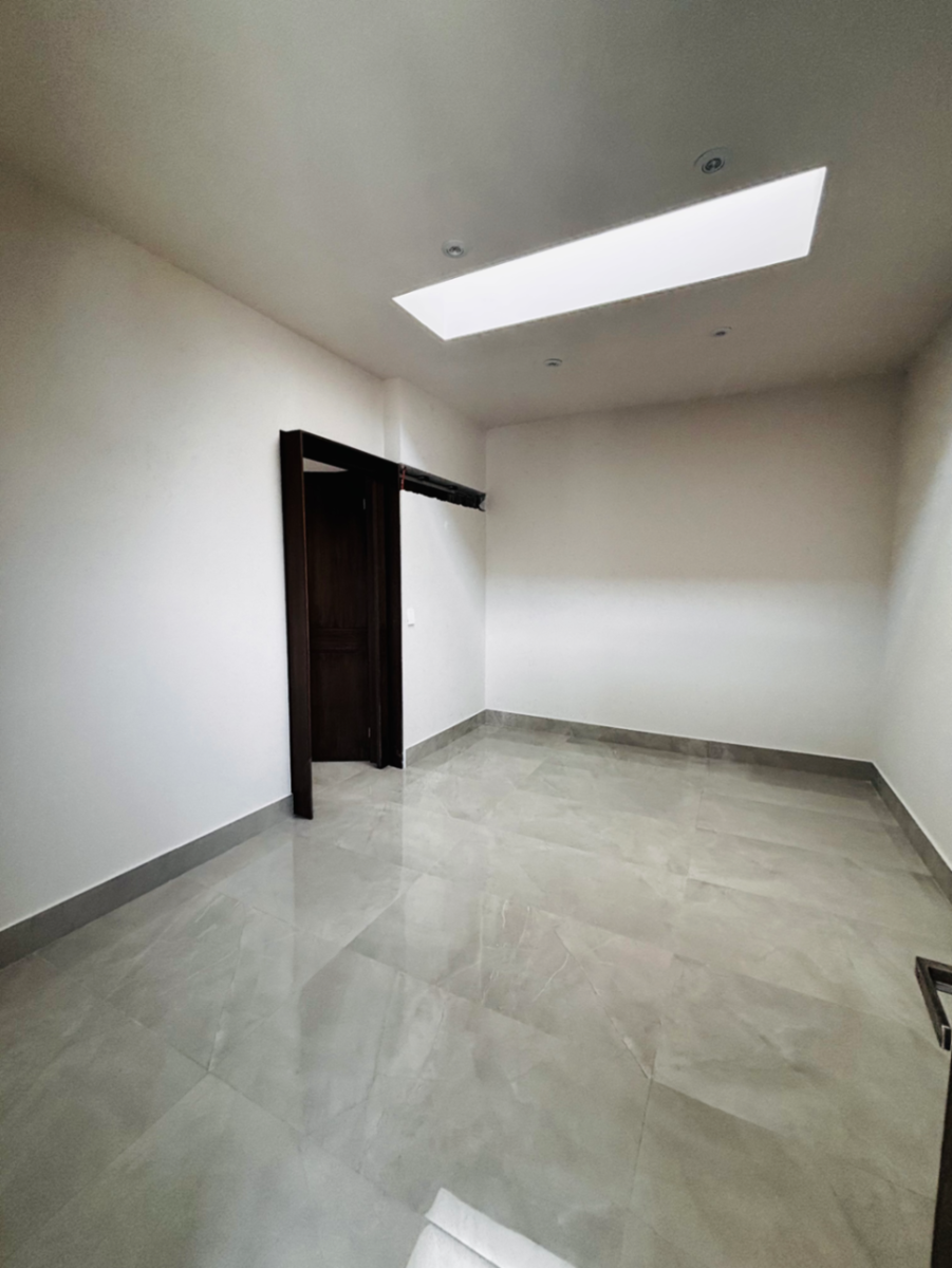 Casa en Venta en Los Nogales, Santiago, Nuevo León