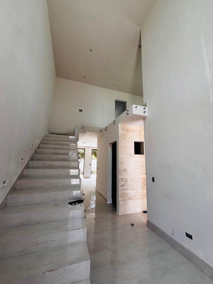Casa en Venta en Los Nogales, Santiago, Nuevo León
