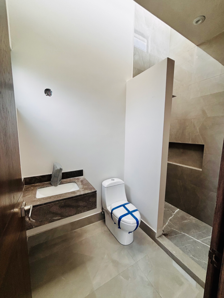 Casa en Venta en Los Nogales, Santiago, Nuevo León