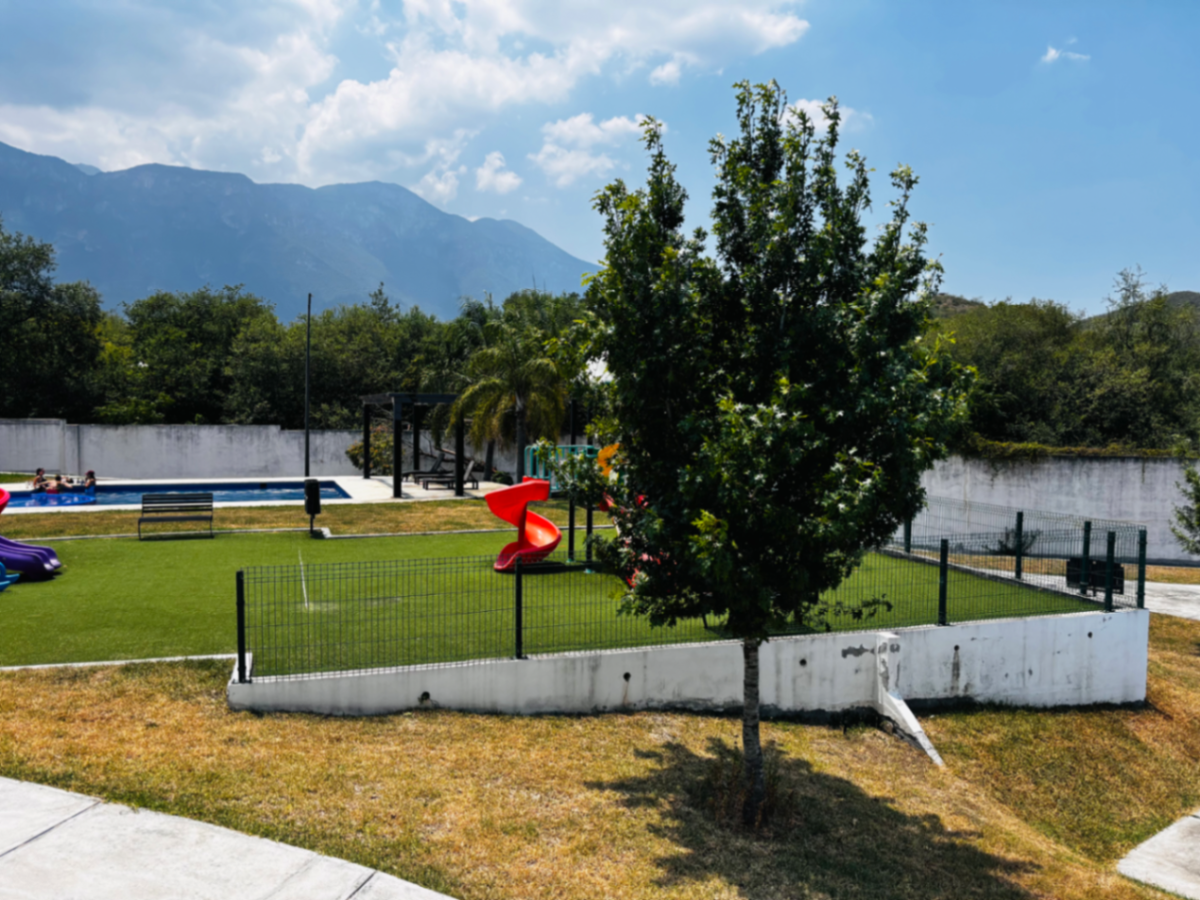 Casa en Venta en Los Nogales, Santiago, Nuevo León