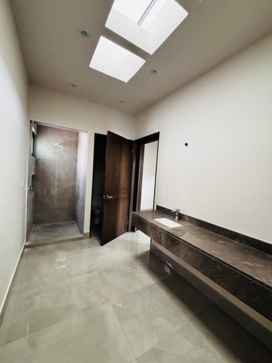 Casa en Venta en Los Nogales, Santiago, Nuevo León