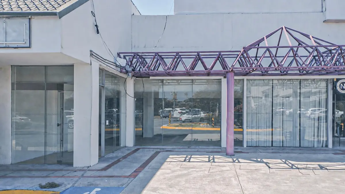 Local en renta en Las Brisas, Monterrey — foto 1 de 10