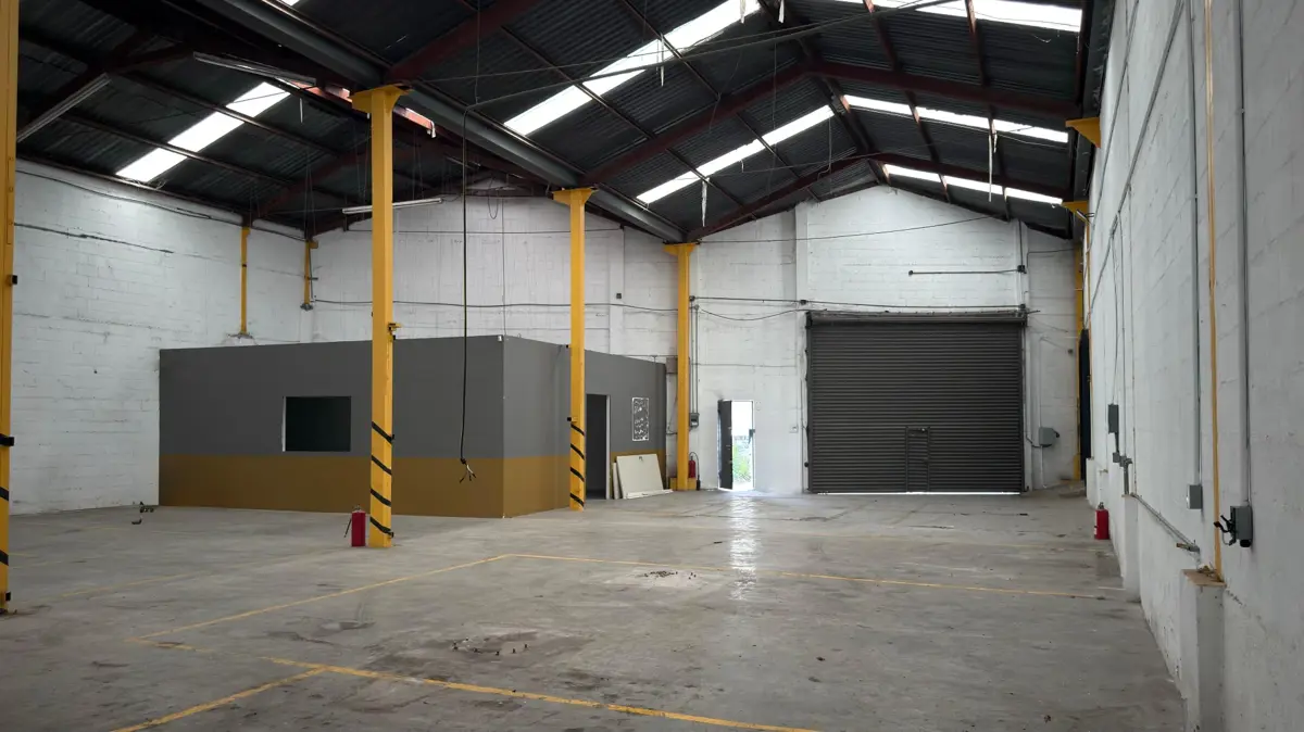 Bodega en renta en Santa Maria, Monterrey — foto 1 de 15