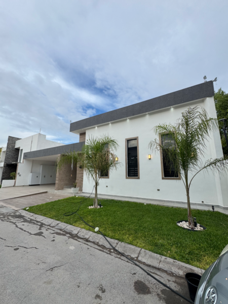 Casa en venta en Las Trojes, Torreón — foto 2 de 39