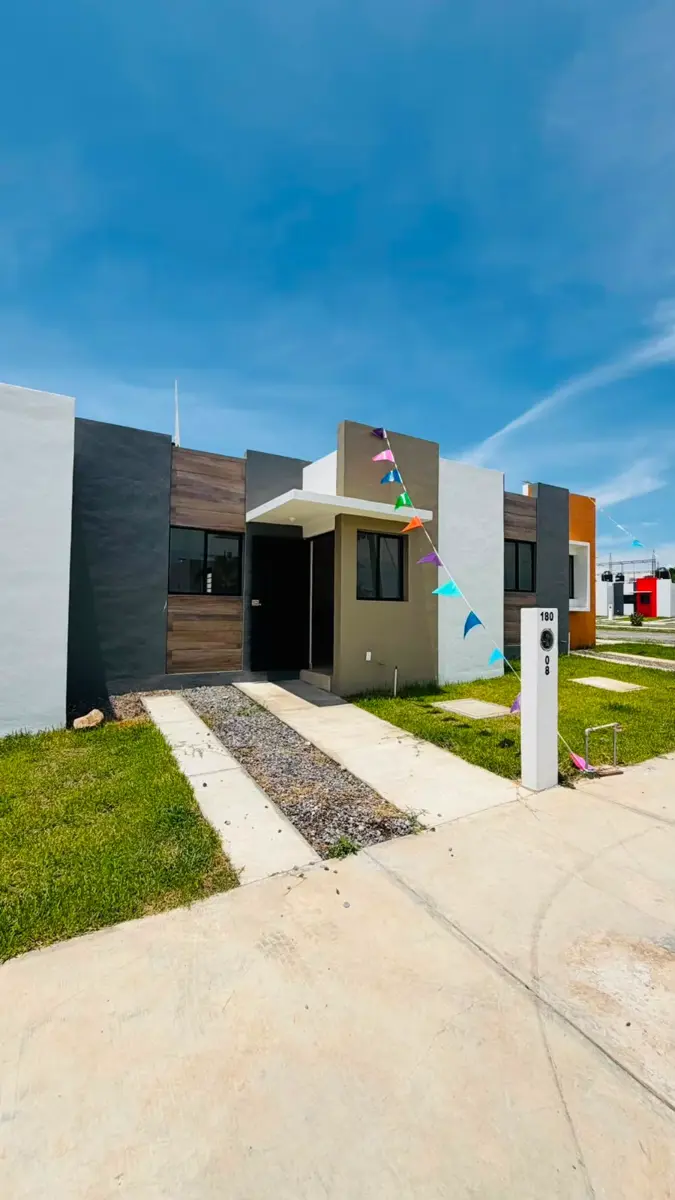 Casa en venta en Villafuentes, Villa de Álvarez — foto 1 de 9
