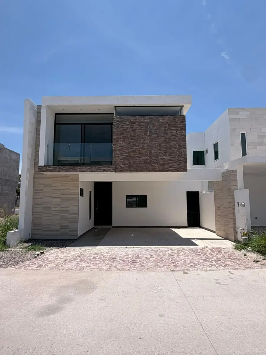 Casa en renta en Altozano la Nueva Laguna, Gómez Palacio — foto 1 de 35