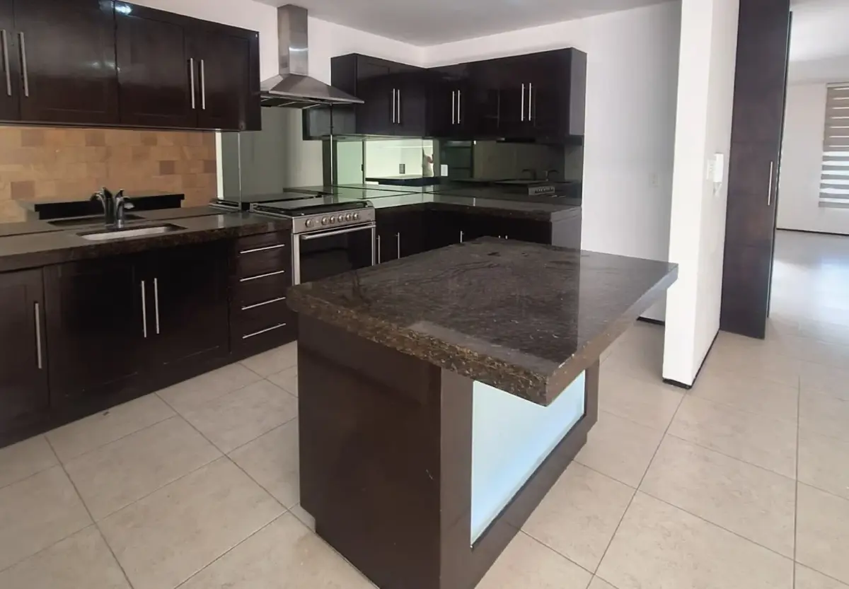Casa en renta en Montaña Monarca I, Morelia — foto 1 de 18