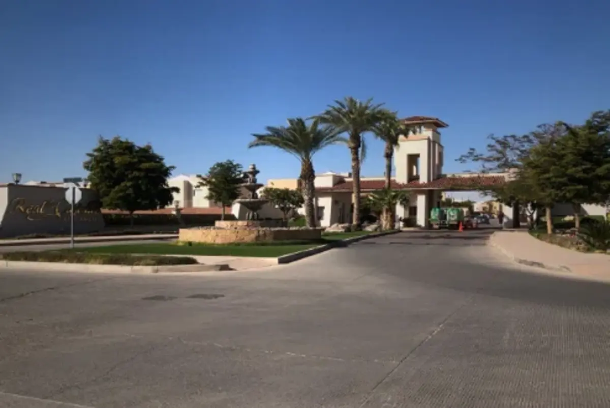 Casa en venta en Real de Castilla, Hermosillo — foto 1 de 13