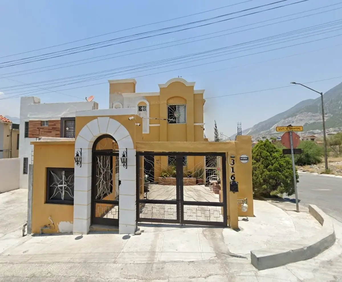 Casa en venta en Misión de las Villas, Santa Catarina — foto 1 de 11