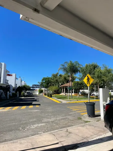 Casa en venta en Jardines de las Fuentes, Zapopan — foto 2 de 8