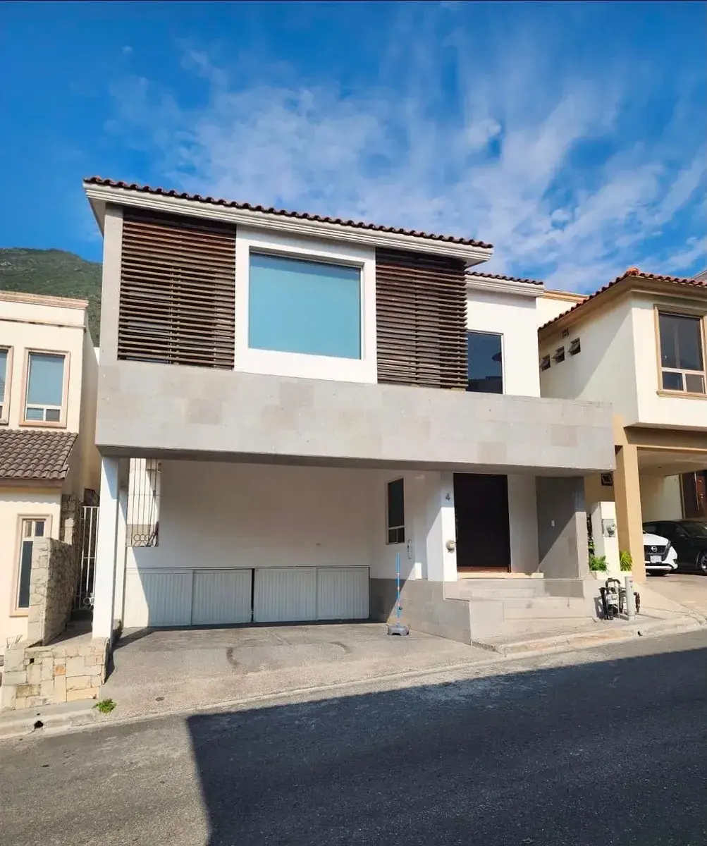 Casa en renta en Colinas de San Jerónimo, Monterrey — foto 1 de 10