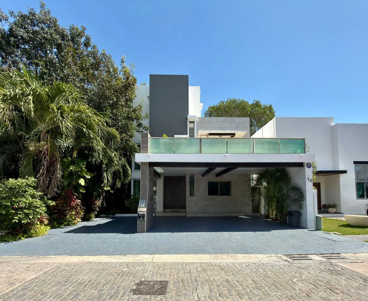 Casa en venta en Residencial Cumbres, Benito Juárez — foto 1 de 19