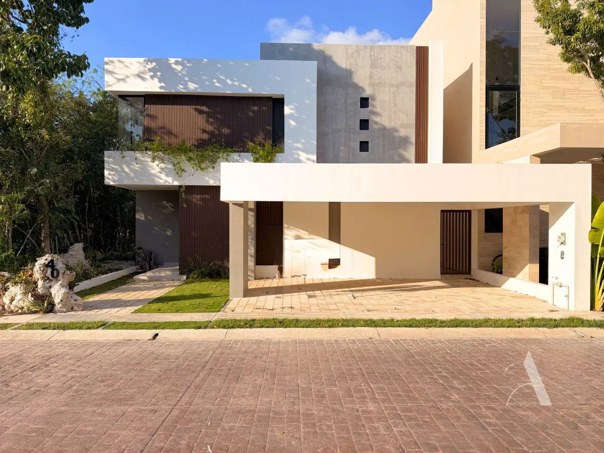 Casa en venta en Vía Cumbres Residencial, Benito Juárez — foto 1 de 29